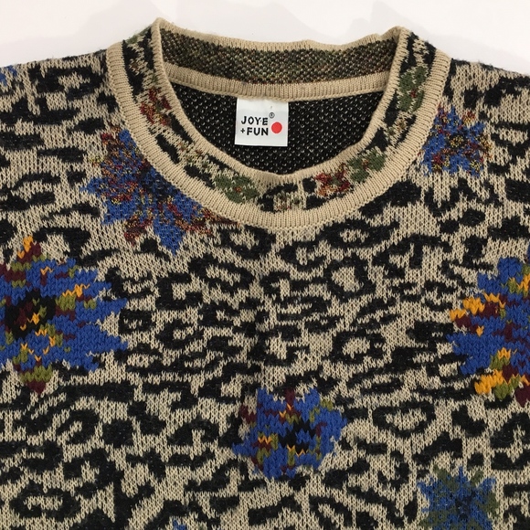 Vintage | JOYE + FUN | Floral Animal Print Sweater - Picture 3 of 7